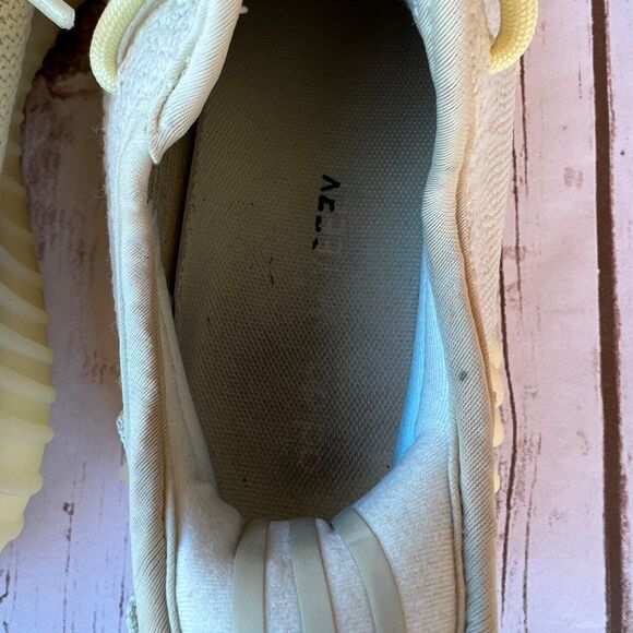Adidas Yeezy Boost 350 V2 Kanye Butters Shoes Sneakers Sz 8.5 main image 4